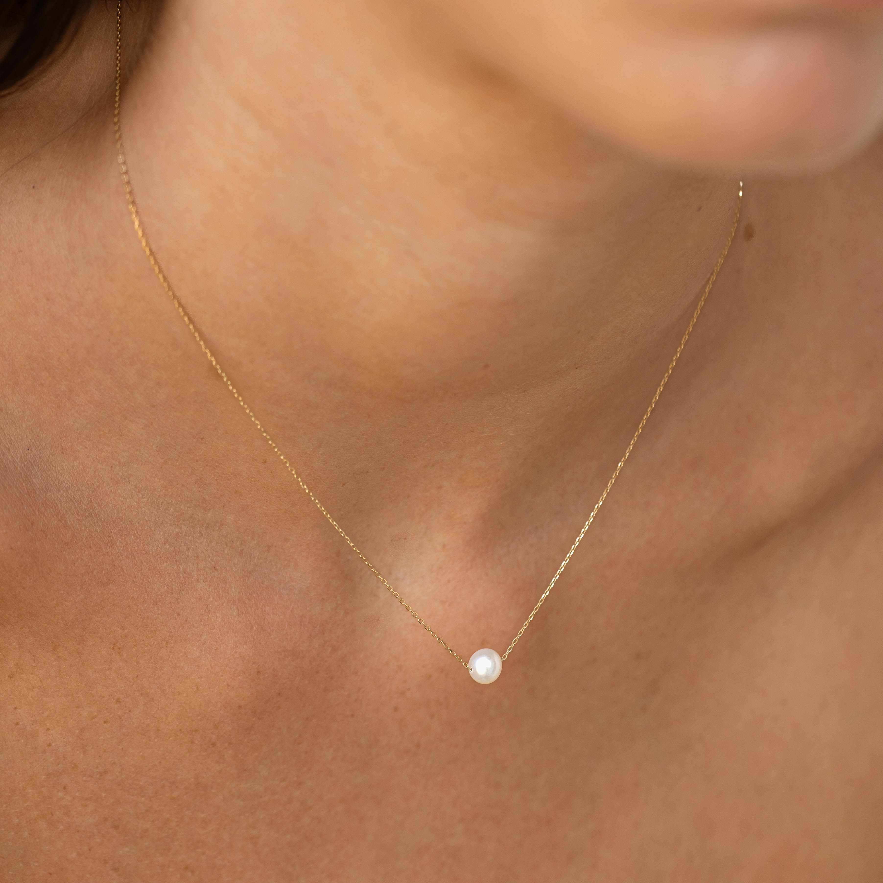 14K Gold Solitaire Pearl Necklace