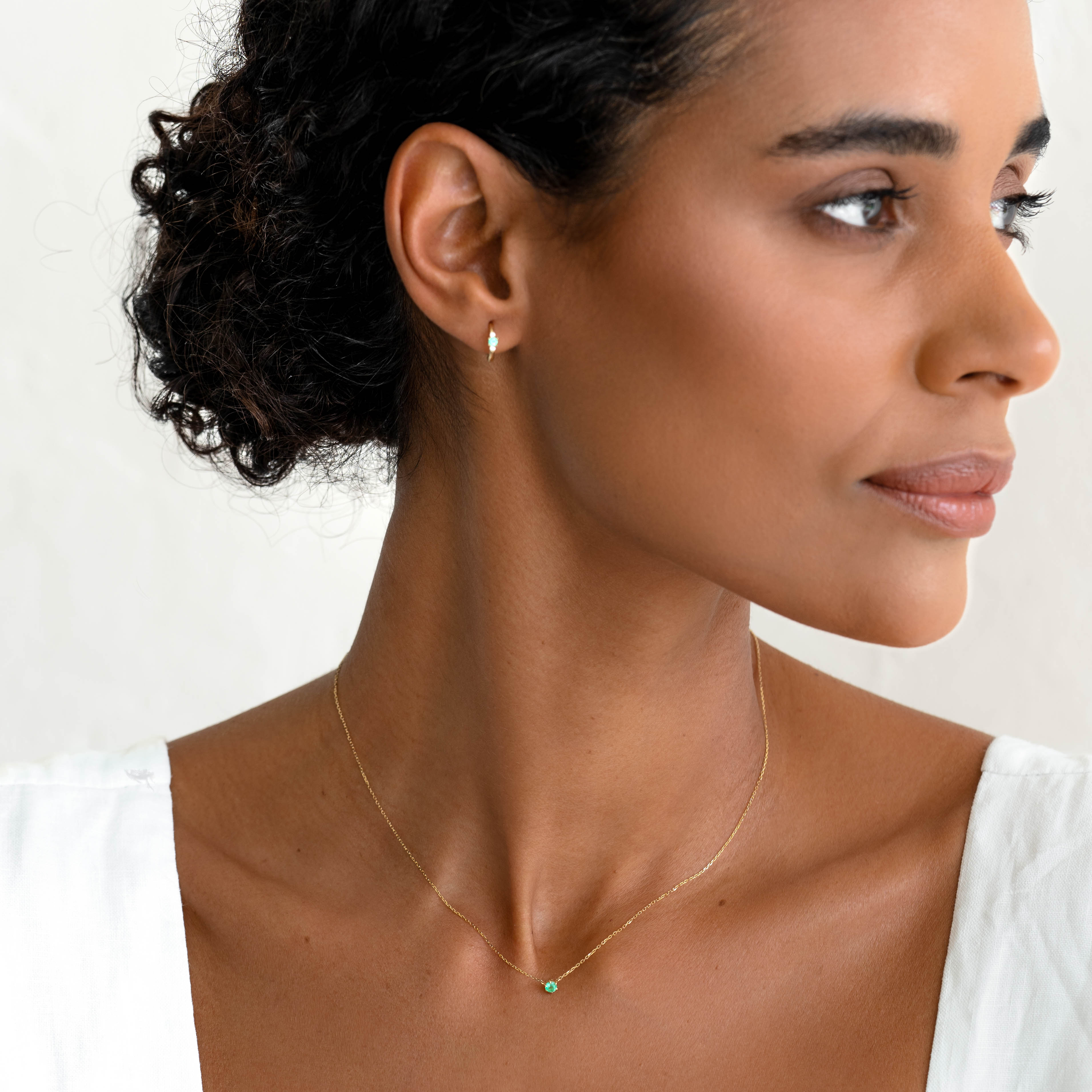 14K Gold Emerald Pendant Necklace