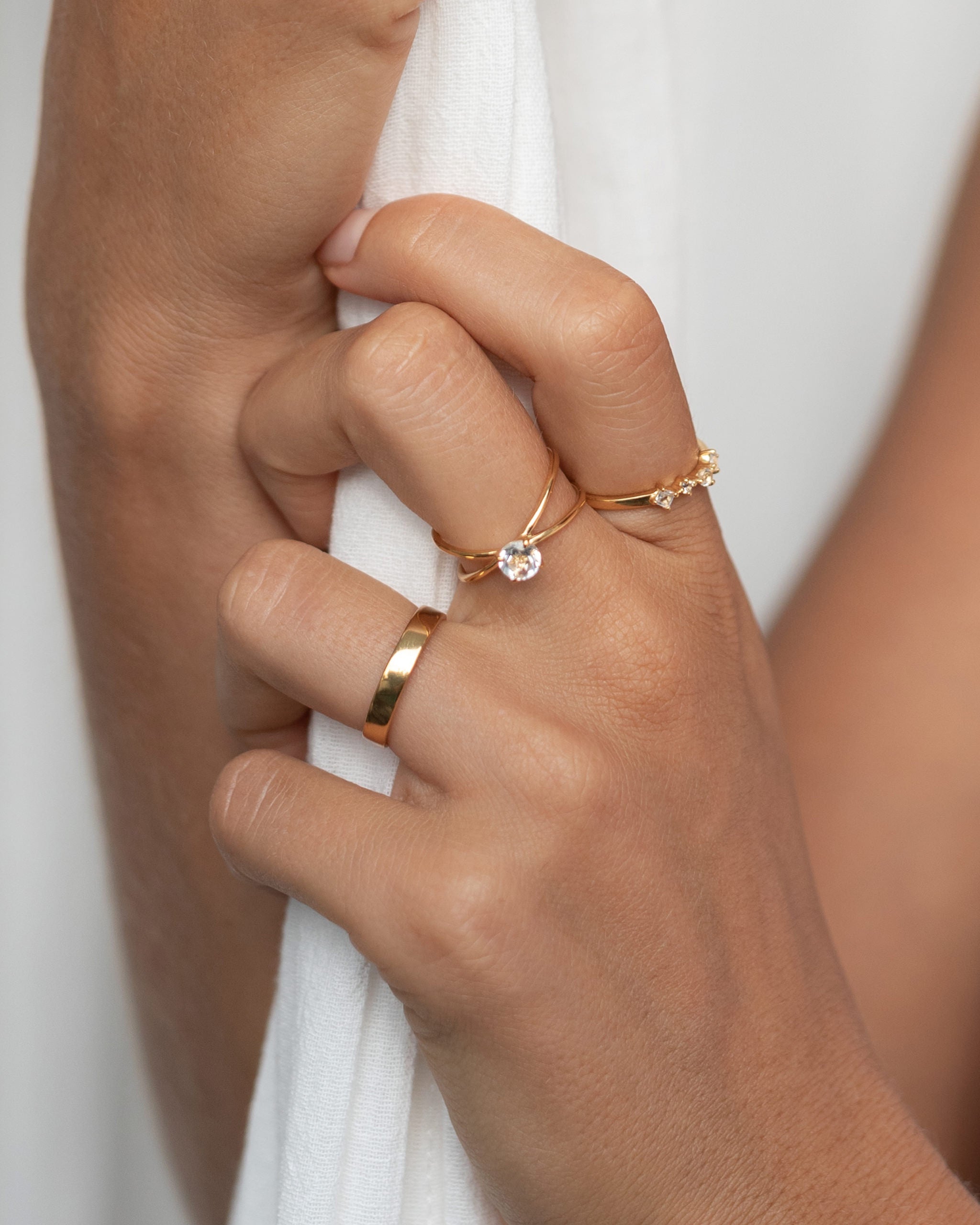 Aura Cross Over Ring