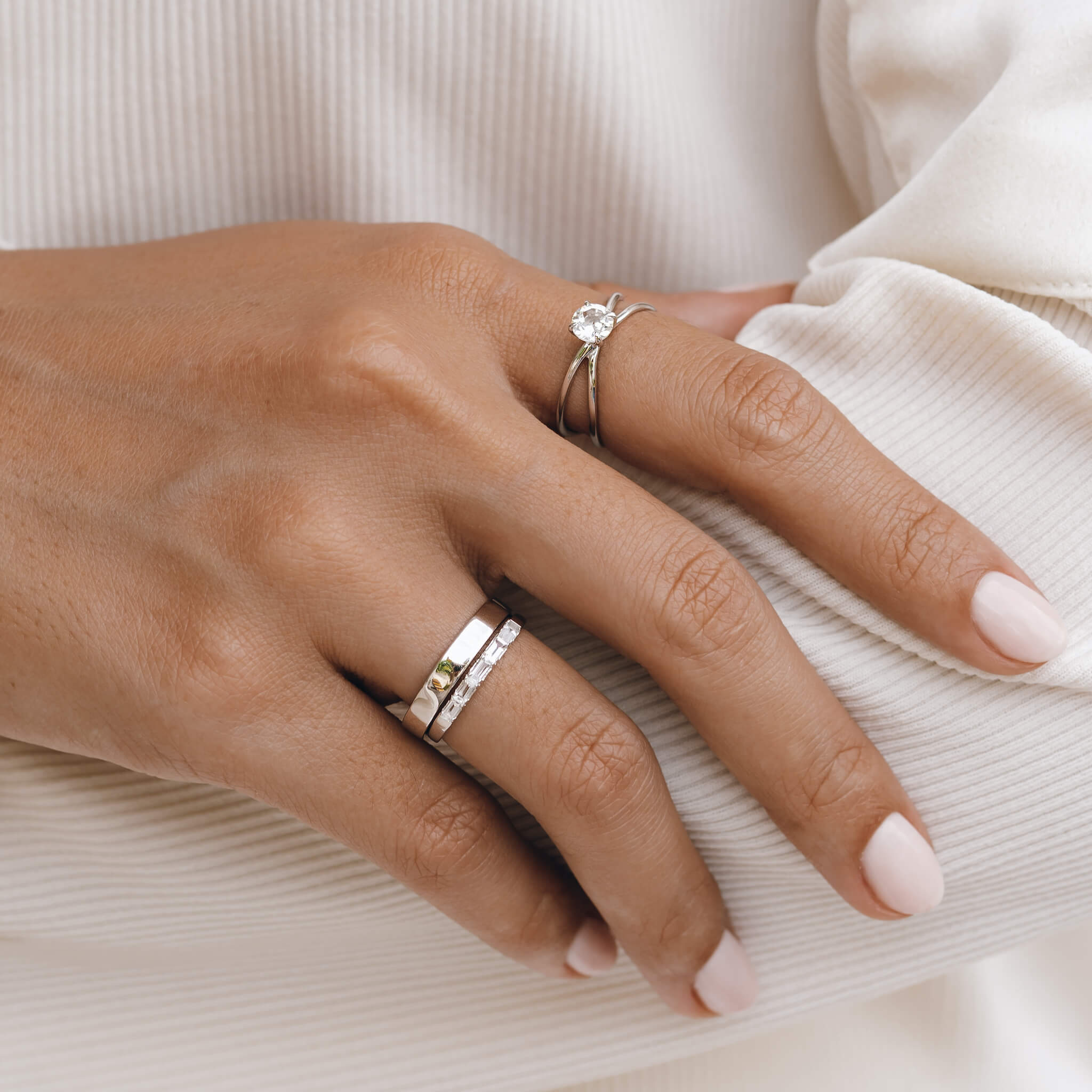 Aura Cross Over Ring